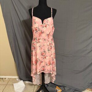 NO BOUNDARIES Hi-Low Dress Size 2XL